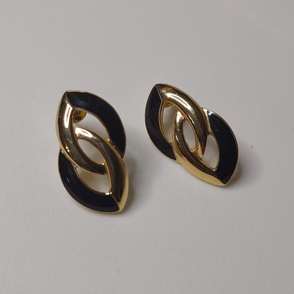 Vintage Trifari Black And Gold Tone Earrings - Picture 2 of 13